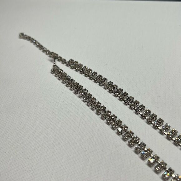 VINTAGE Silver-tone Necklace with Rhinestones - Picture 3 of 5